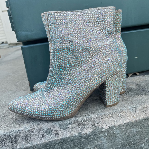 Rose gold rhinestone boots, they’ve been sitting in my closet, only worn once. - Picture 2 of 4